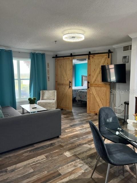 PARKWAY PALMS RESORT MAINGATE CONDO - Residential