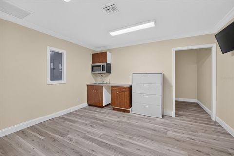 Tiny photo for 357 Walter Place, Fruitland Park, FL 34731 (MLS # OM728244)