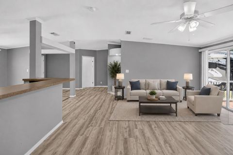 Tiny photo for 357 Walter Place, Fruitland Park, FL 34731 (MLS # OM728244)