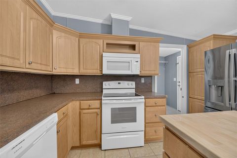 Tiny photo for 357 Walter Place, Fruitland Park, FL 34731 (MLS # OM728244)