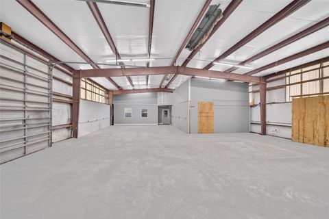 Tiny photo for 357 Walter Place, Fruitland Park, FL 34731 (MLS # OM728244)