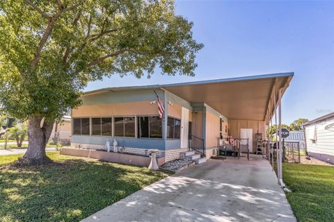 A home in DEBARY