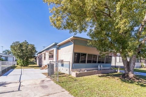 A home in DEBARY