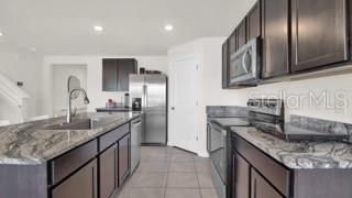 CREEK PRESERVE PH 1 6-8 - Residential Lease