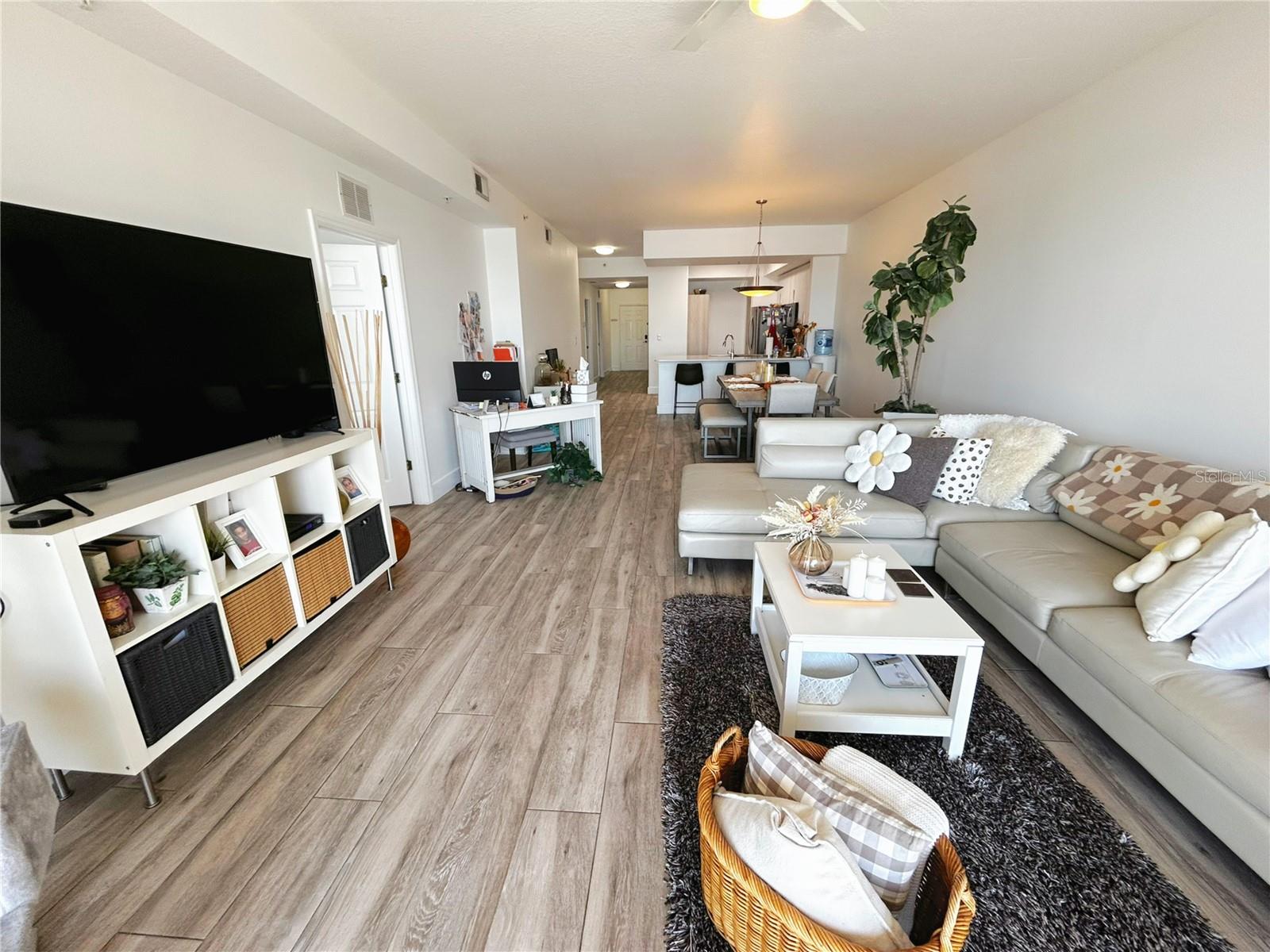 PROMENAIDE PH 2 - Residential