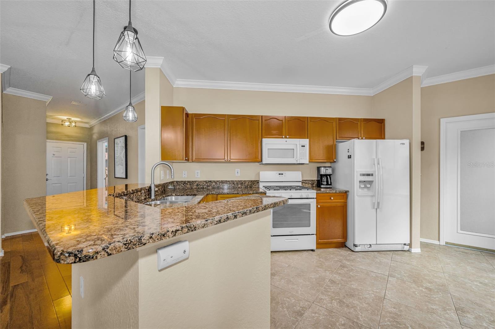 GRAND BELLAGIO AT BAYWATCH CONDO THE - Residential
