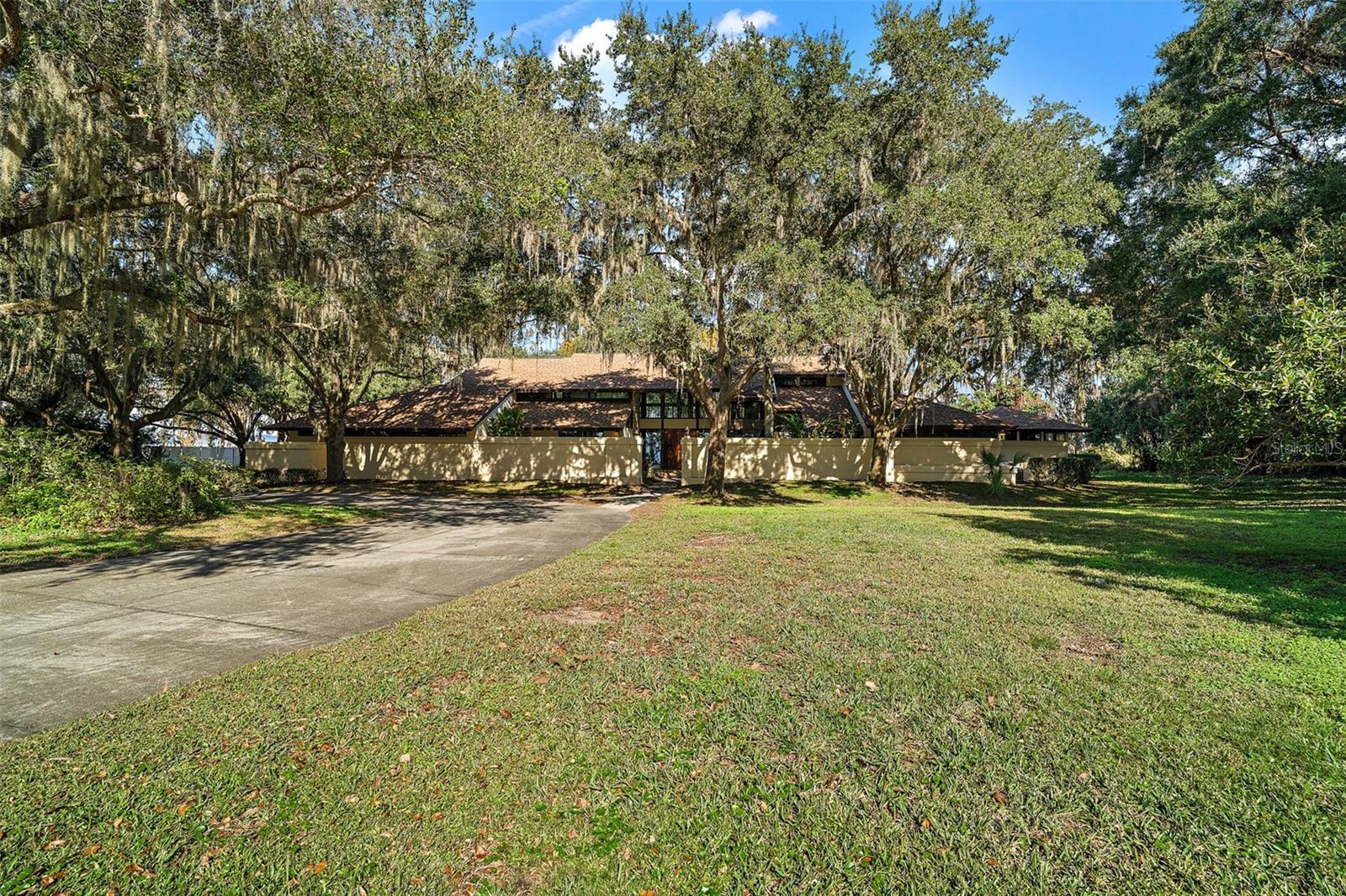 5415 BANANA POINT DRIVE