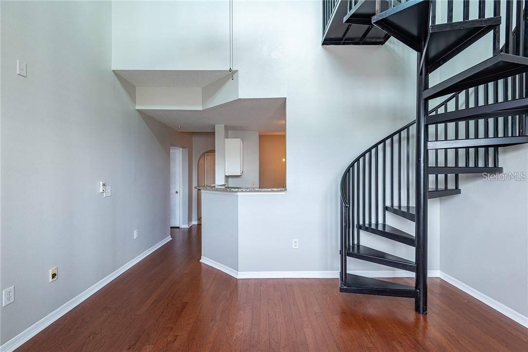 HARBOUR PLACE CITY HOMES A CON - Residential