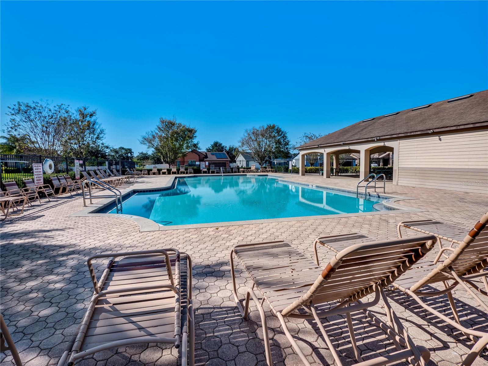 DORAL POINTE UNIT 2 - Residential