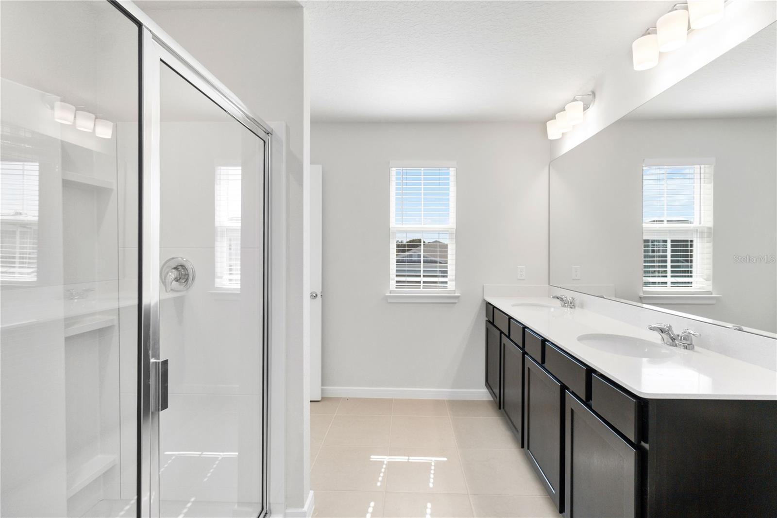 AMELIA GROVES - Residential Lease