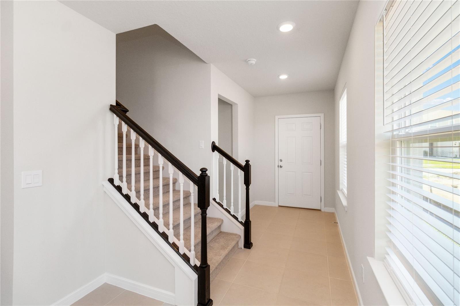 AMELIA GROVES - Residential Lease