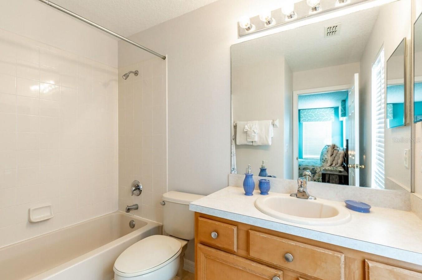 SEASONS - Residential