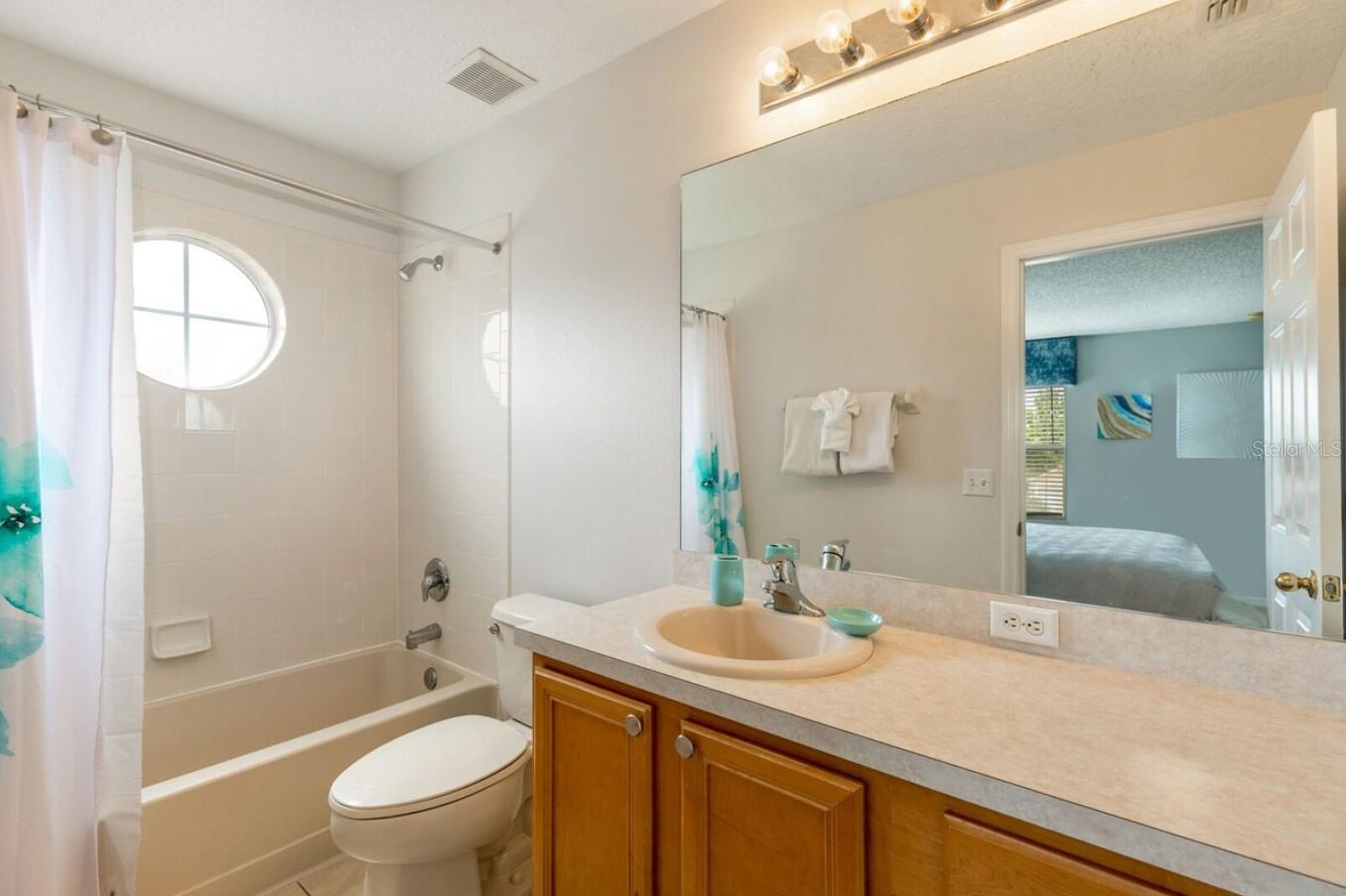 SEASONS - Residential