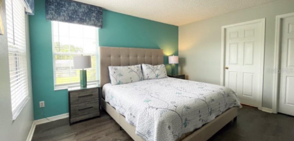 SEASONS - Residential