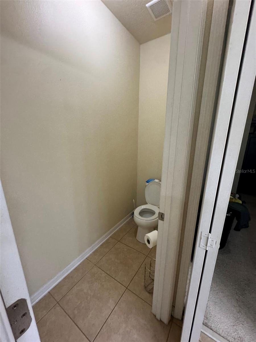 SOMERSET CHASE - Residential