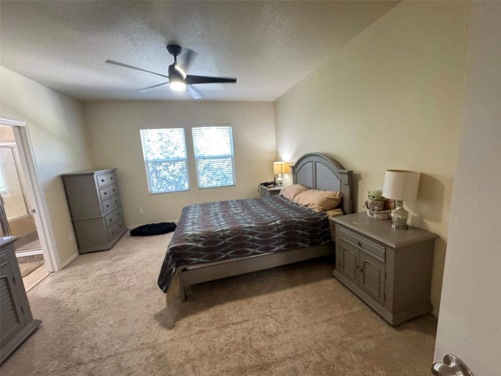 SOMERSET CHASE - Residential