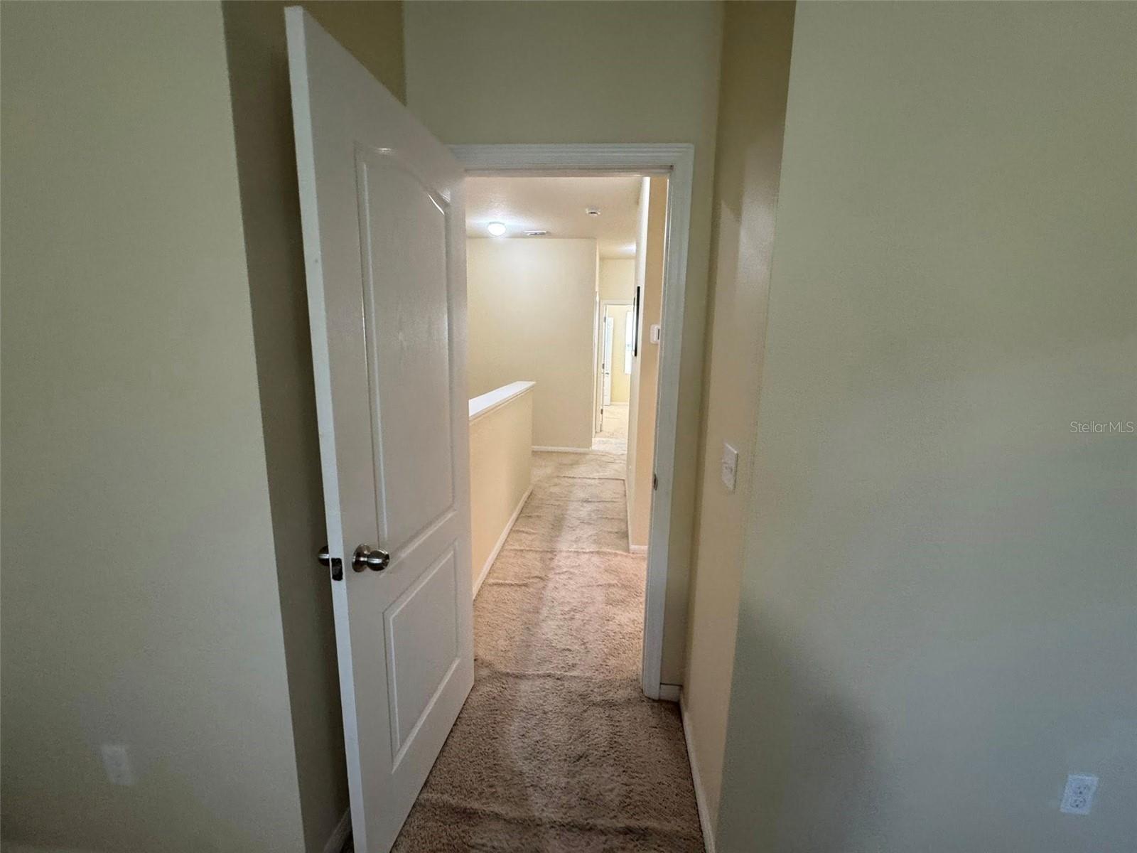 SOMERSET CHASE - Residential