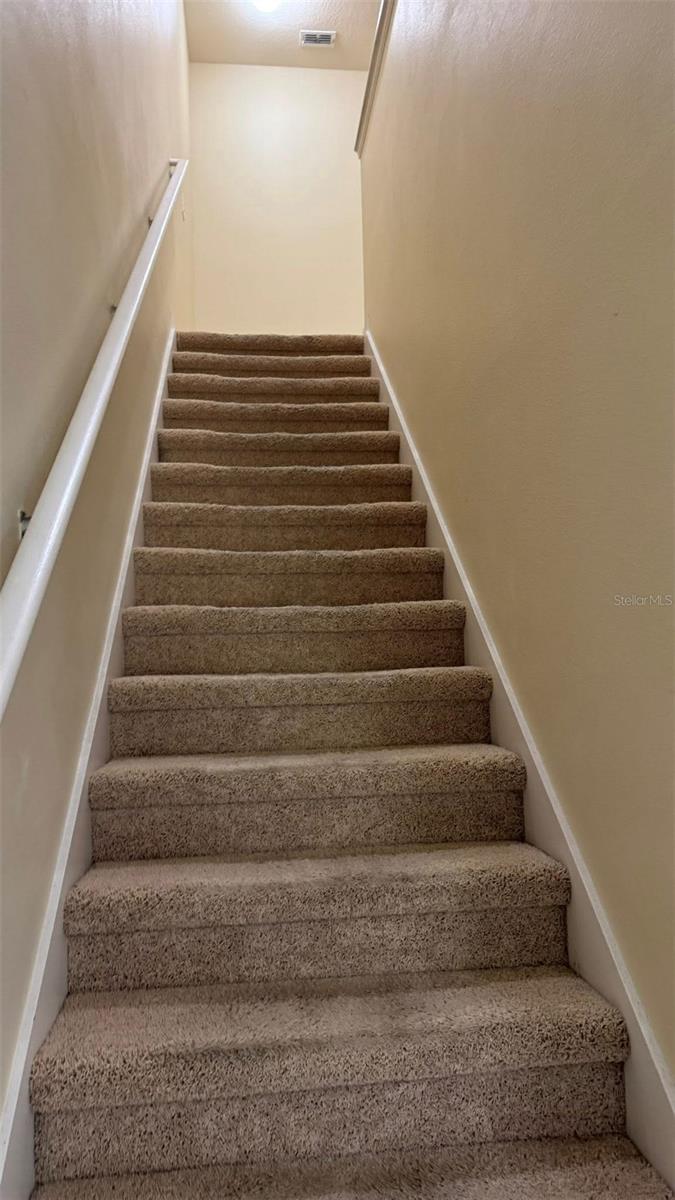 SOMERSET CHASE - Residential