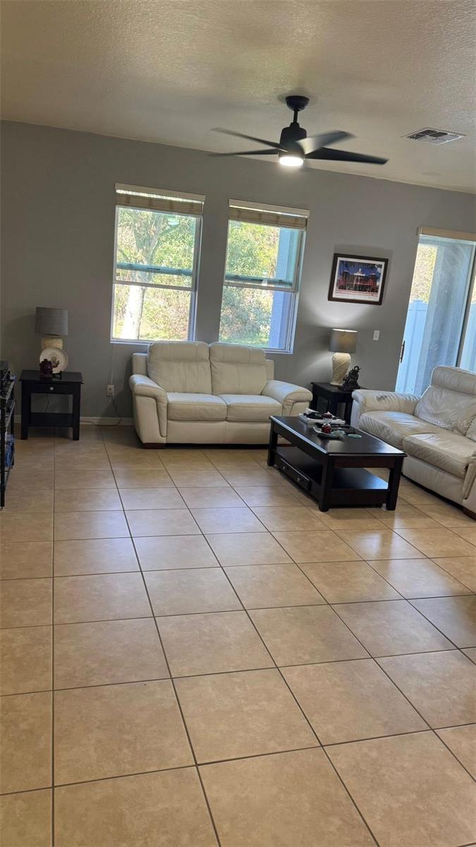 SOMERSET CHASE - Residential