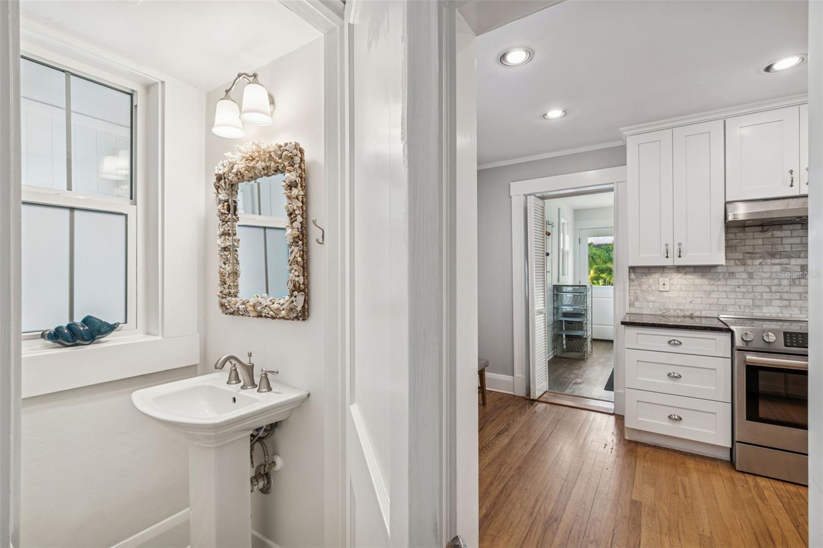 NORTH NEW SUBURB BEAUTIFUL - Residential