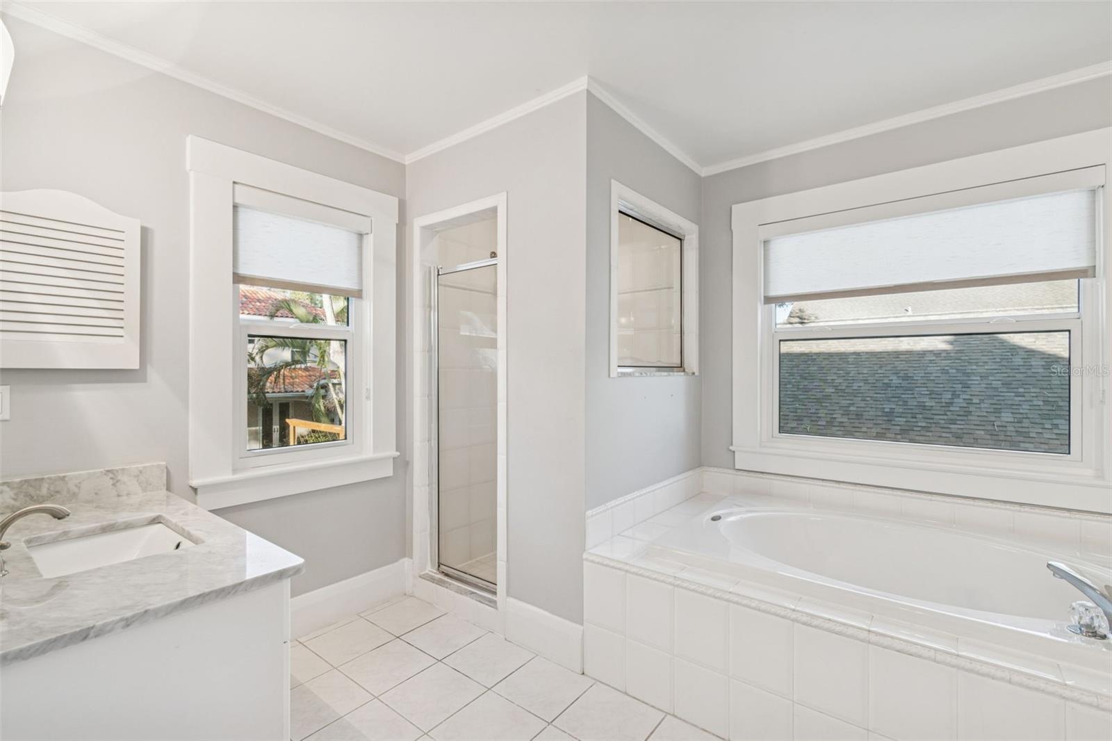 NORTH NEW SUBURB BEAUTIFUL - Residential