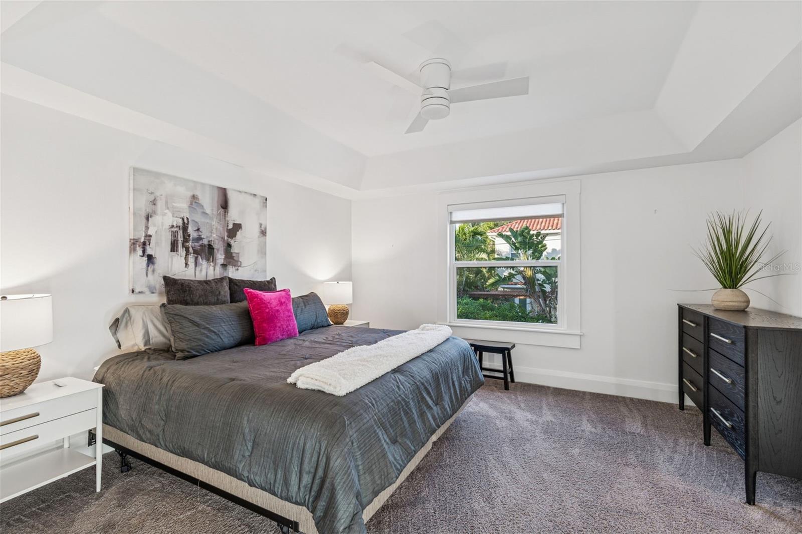 NORTH NEW SUBURB BEAUTIFUL - Residential