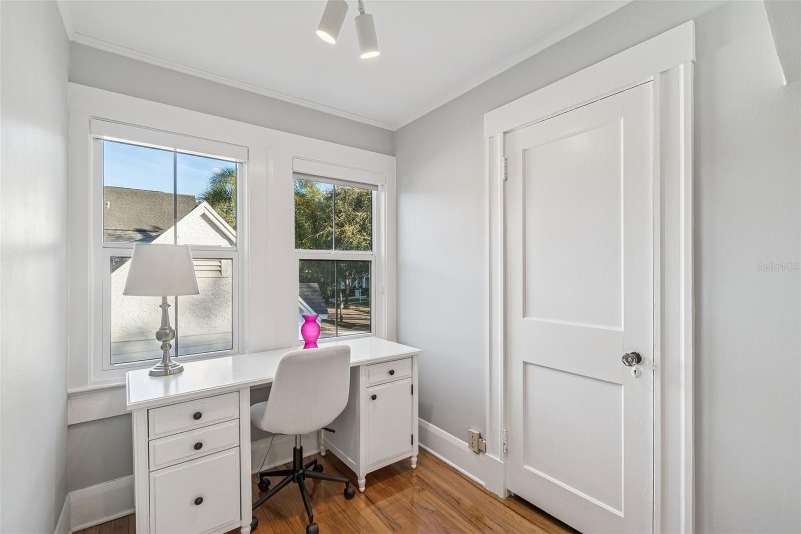 NORTH NEW SUBURB BEAUTIFUL - Residential