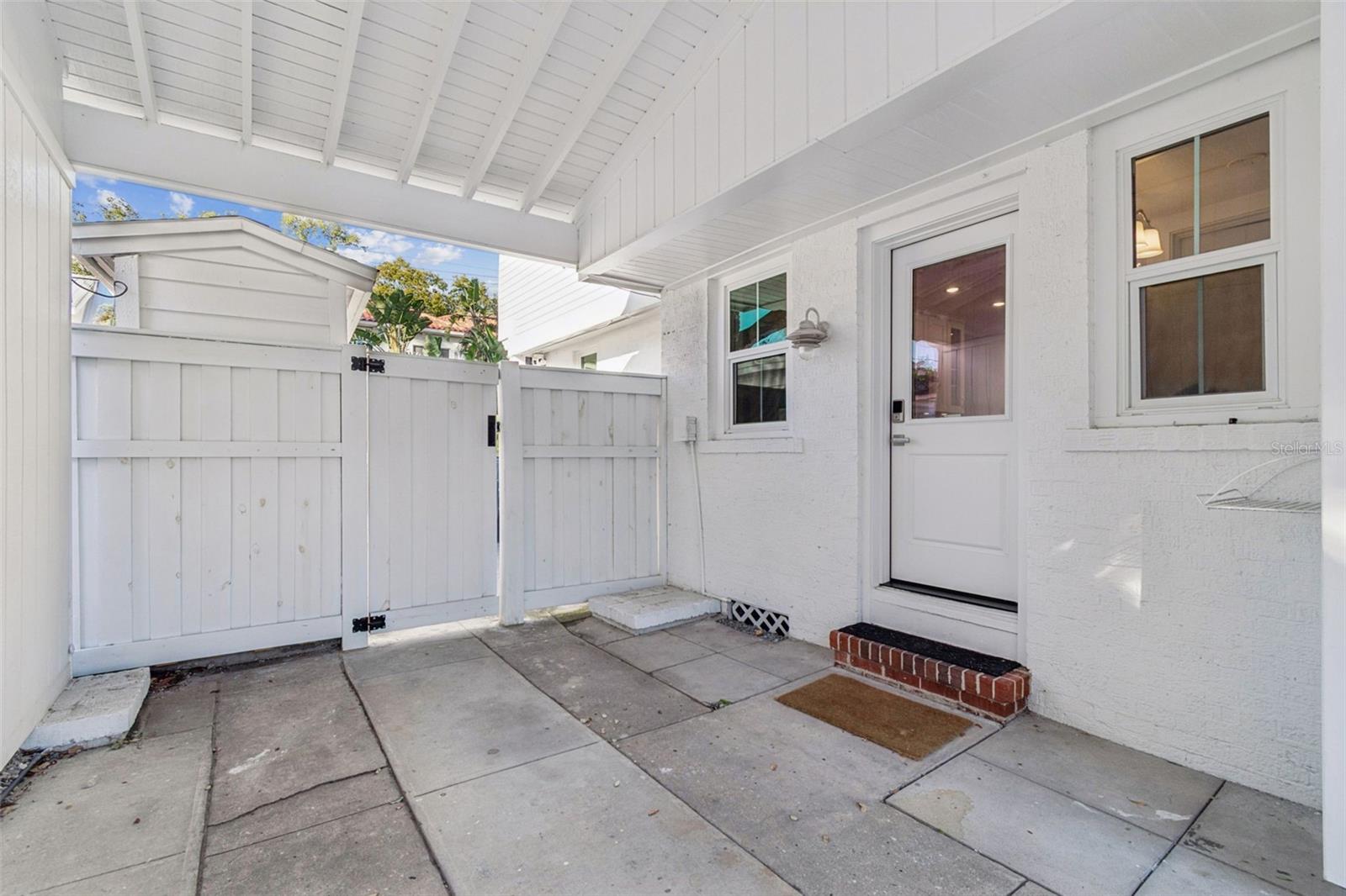 NORTH NEW SUBURB BEAUTIFUL - Residential