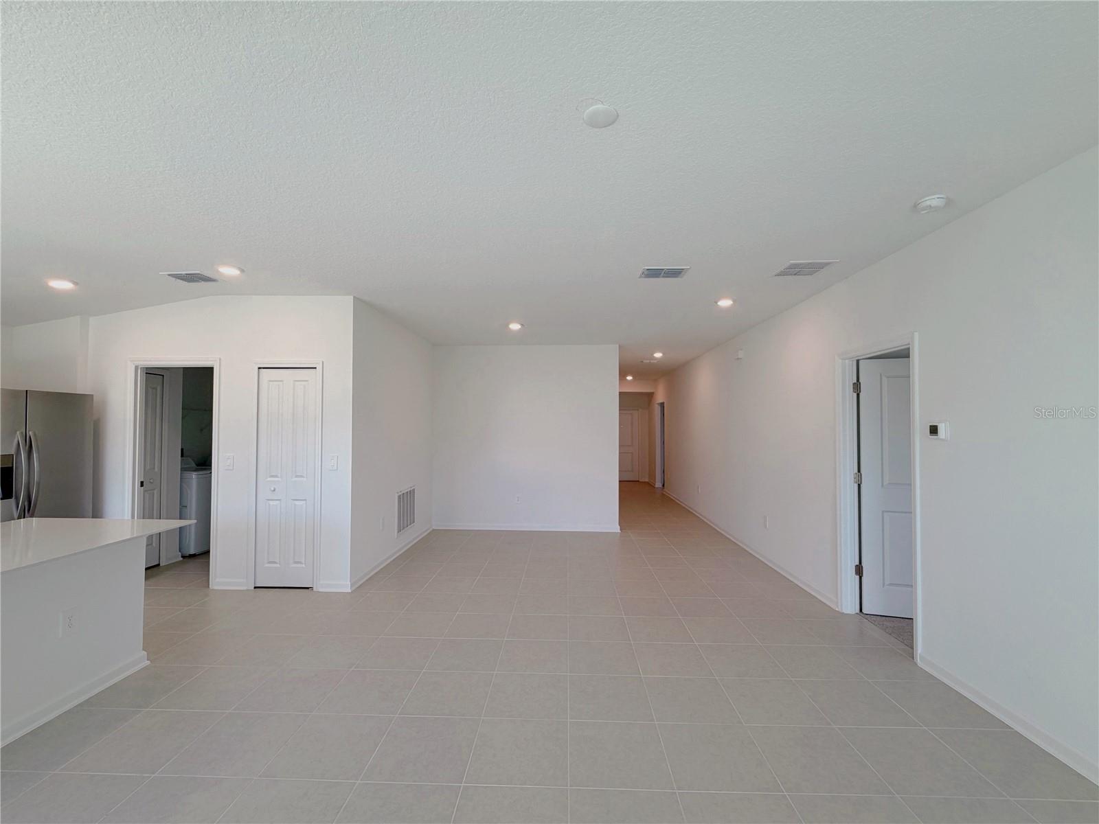 RANCHES/LK MCLEOD I - Residential Lease