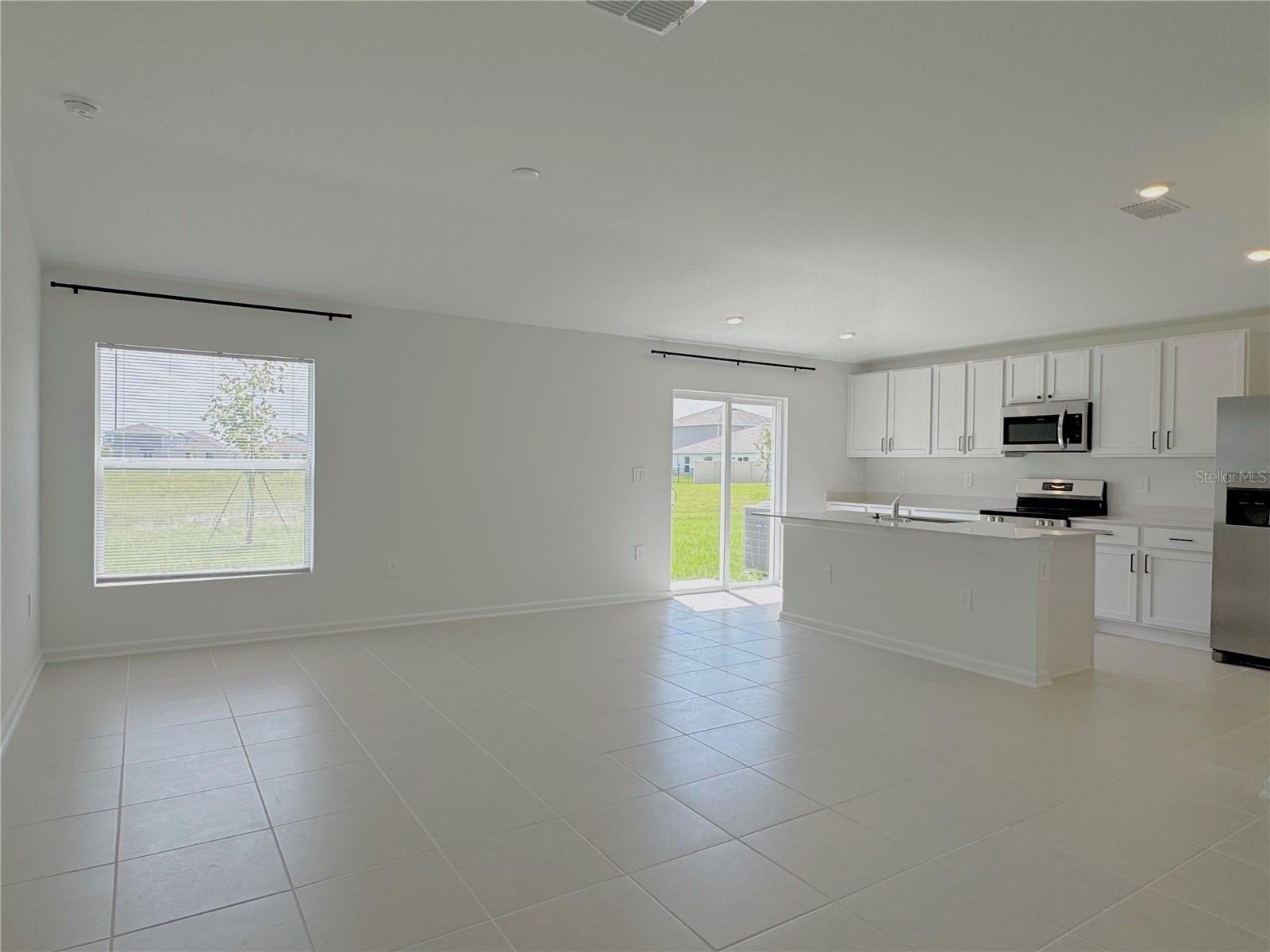 RANCHES/LK MCLEOD I - Residential Lease