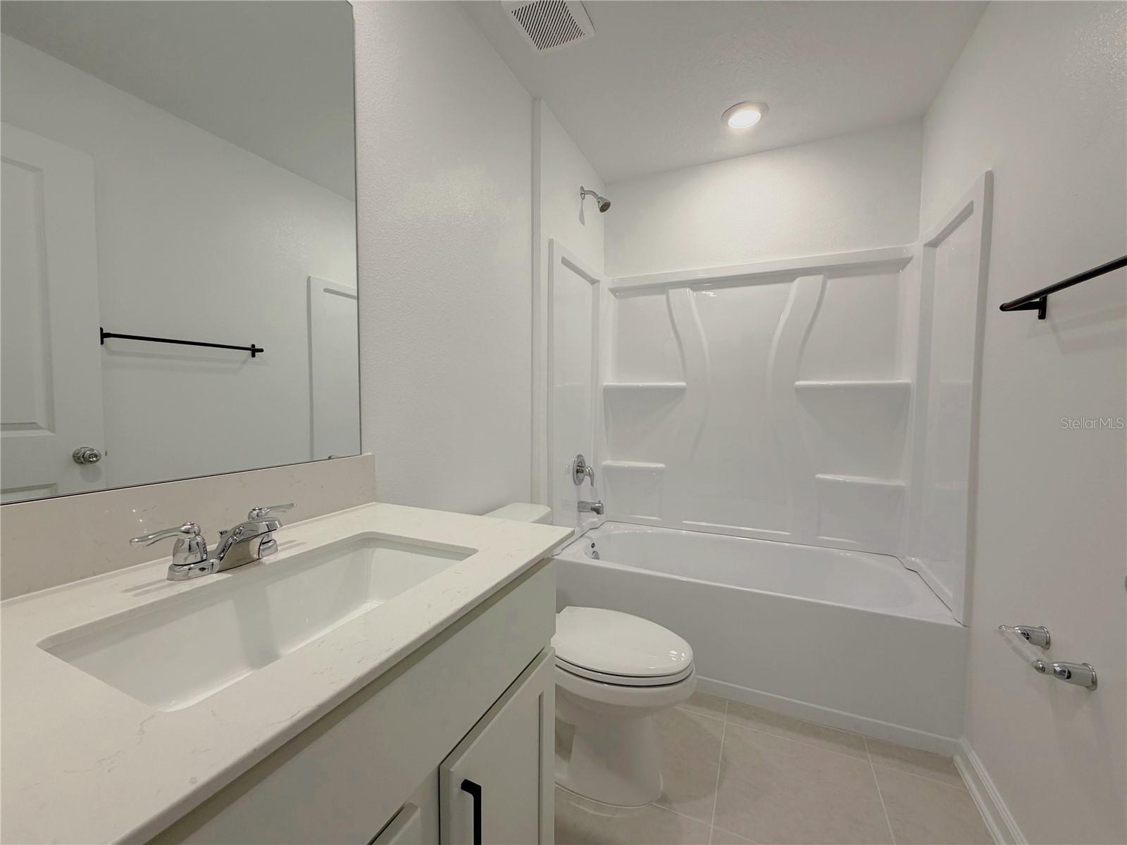 RANCHES/LK MCLEOD I - Residential Lease