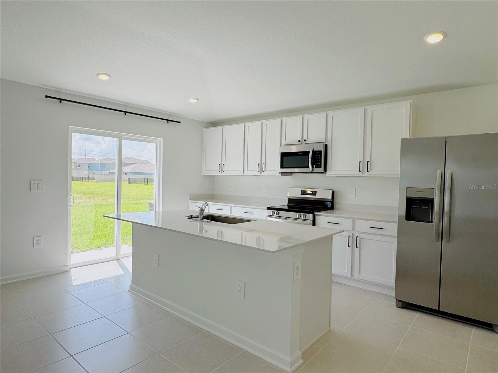 RANCHES/LK MCLEOD I - Residential Lease