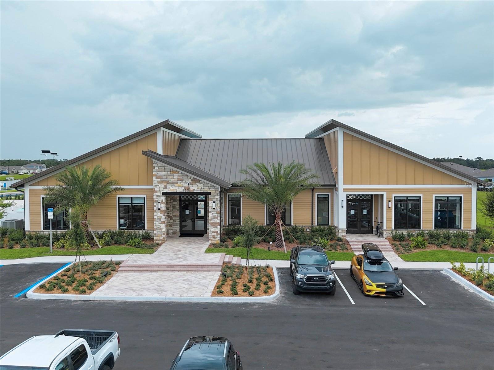 RANCHES/LK MCLEOD I - Residential Lease