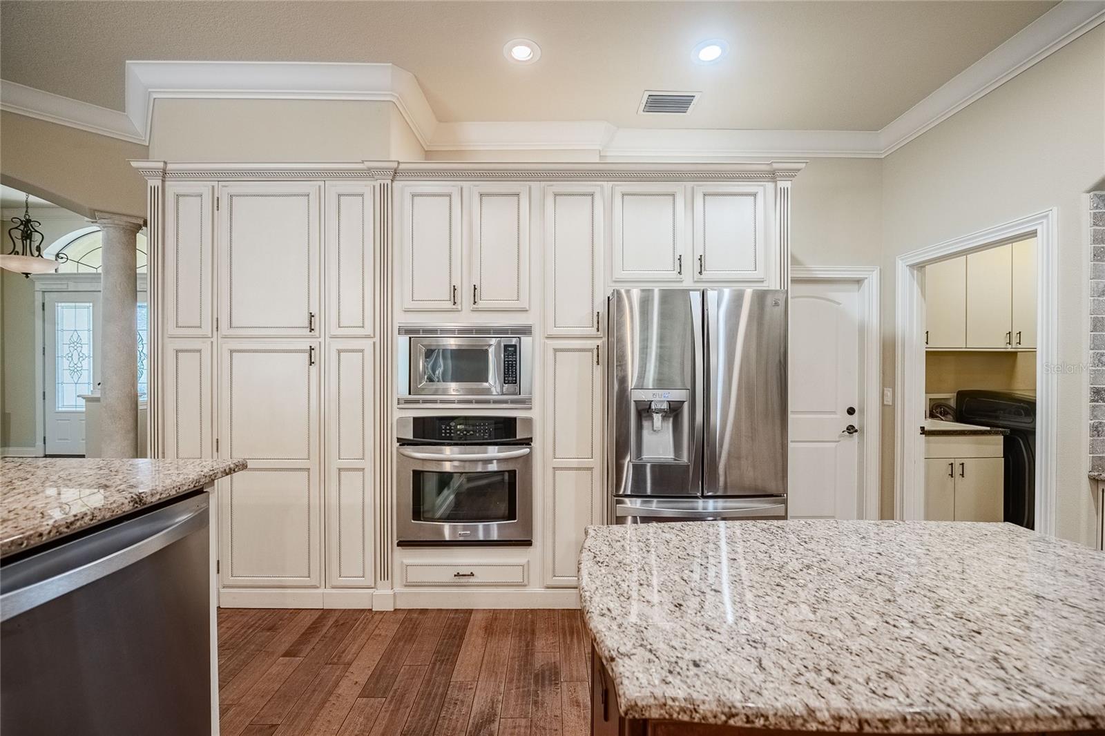 CRESCENT WOODS - Residential