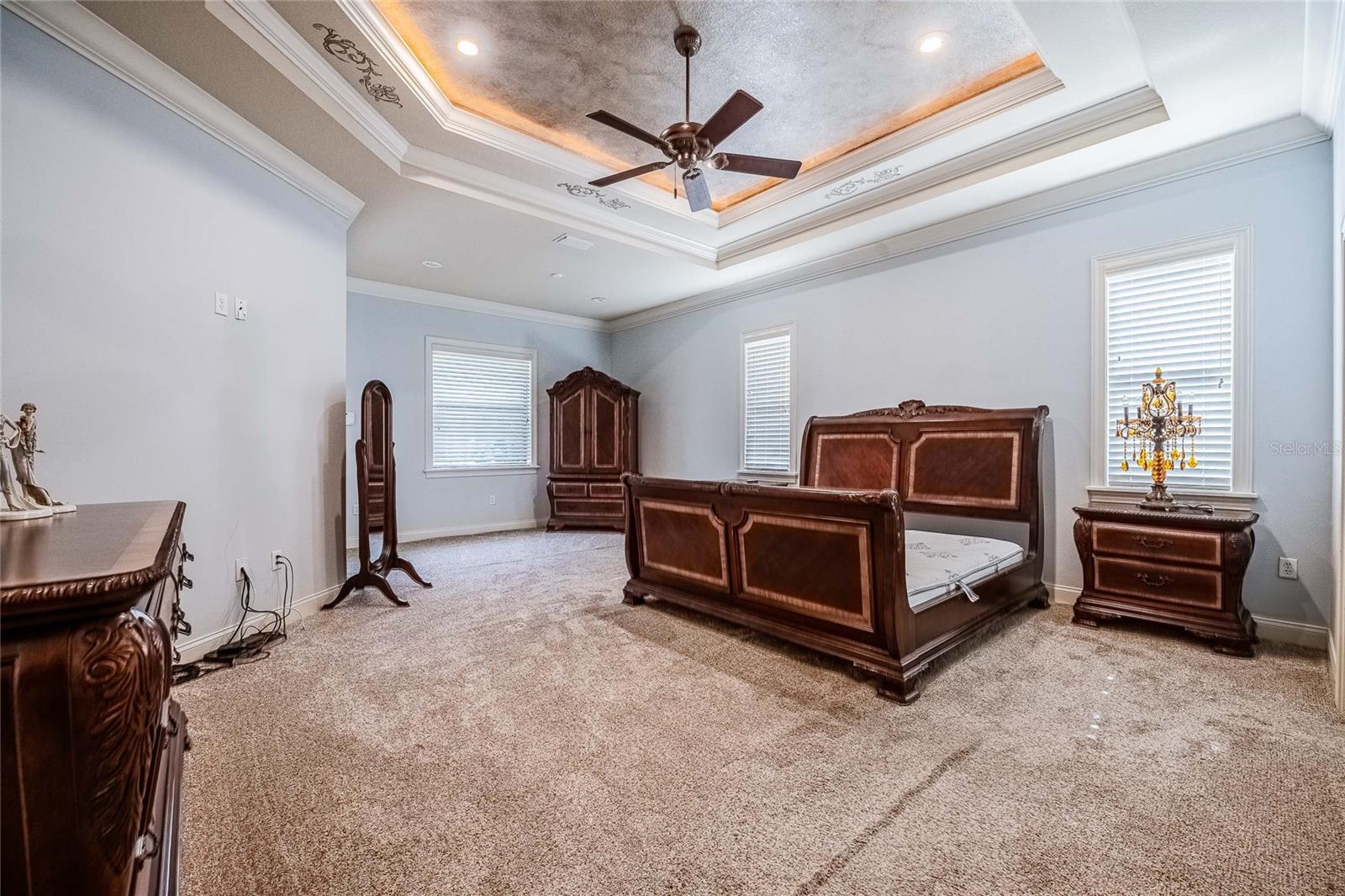 CRESCENT WOODS - Residential
