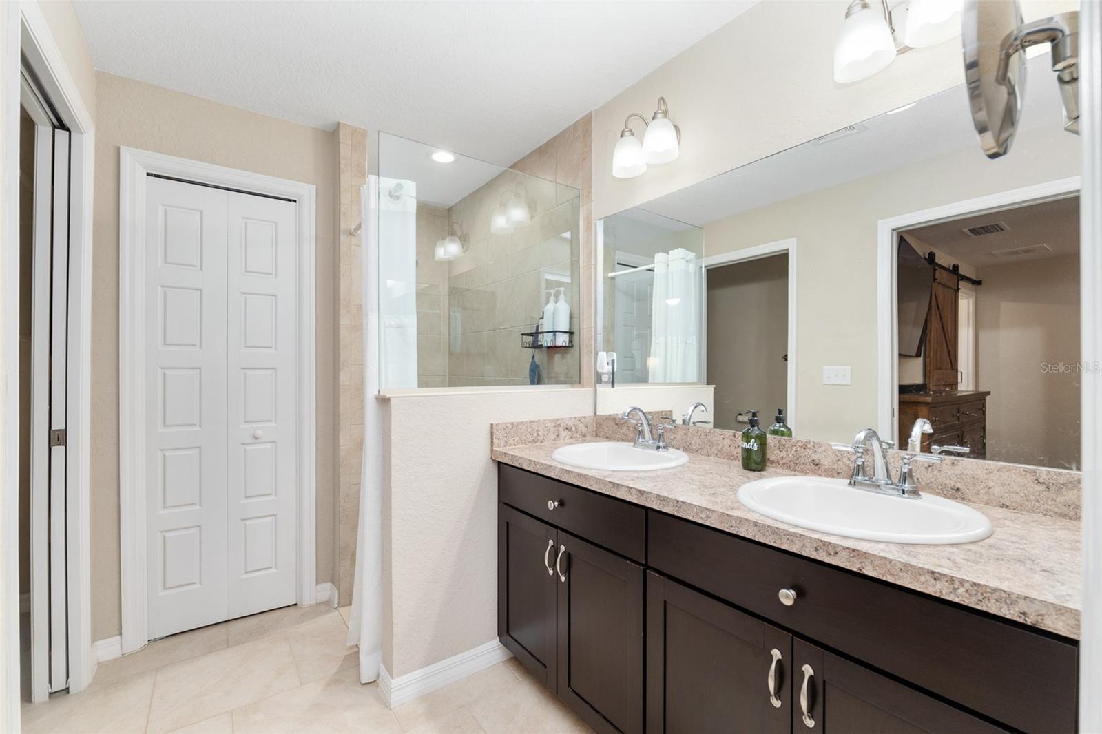 ROLLING HILLS UN 03 - Residential