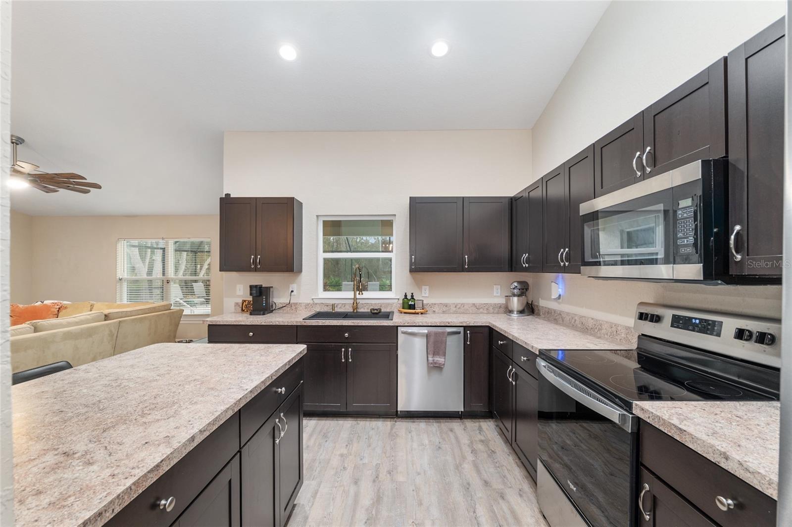 ROLLING HILLS UN 03 - Residential