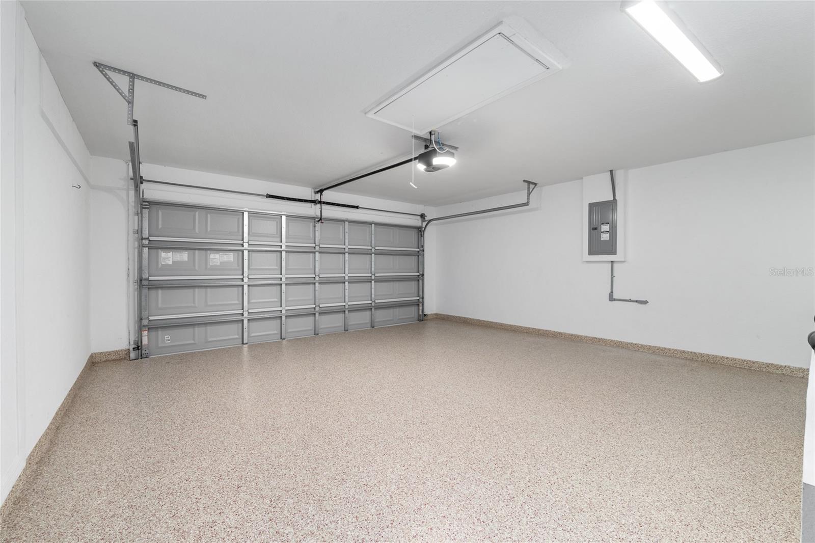 ROLLING HILLS UN 03 - Residential