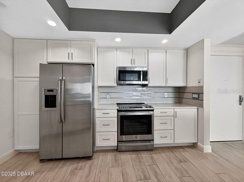 MARINA GRANDE/HALIFAX 01 - Residential