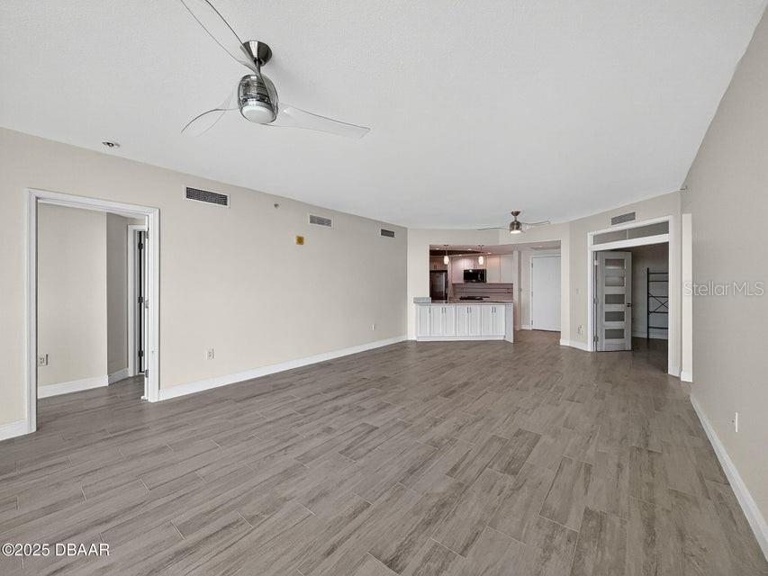 MARINA GRANDE/HALIFAX 01 - Residential