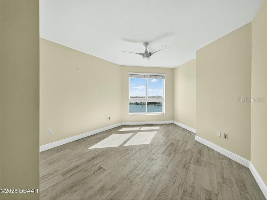 MARINA GRANDE/HALIFAX 01 - Residential