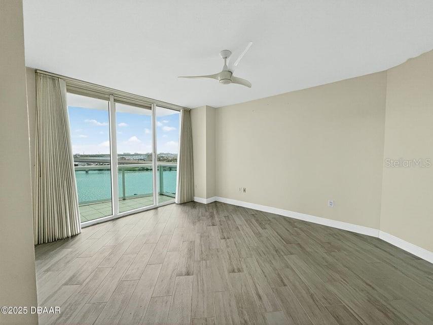 MARINA GRANDE/HALIFAX 01 - Residential