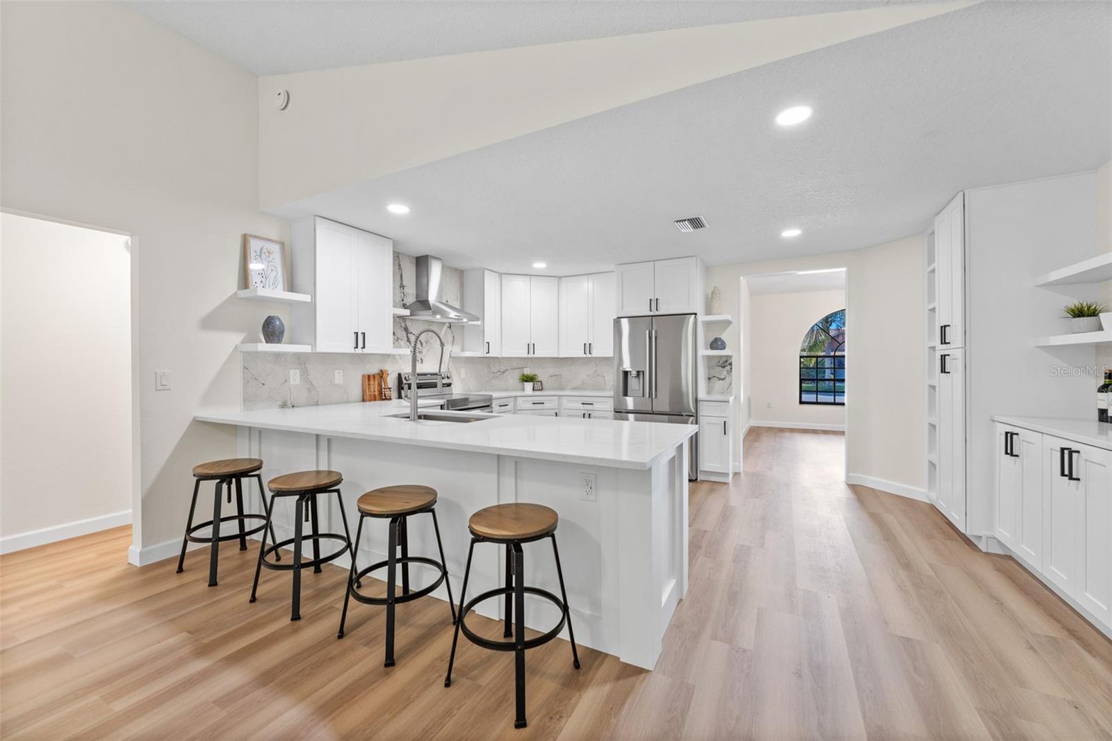 CYPRESS LAKES - Residential