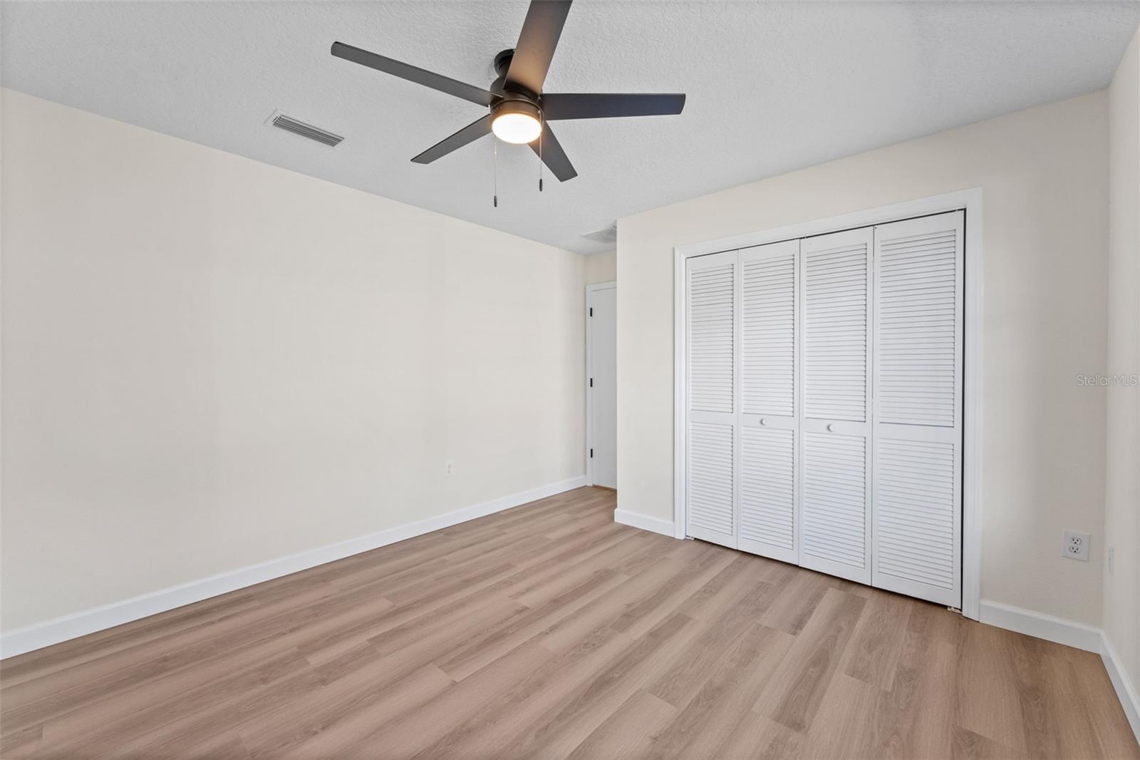 CYPRESS LAKES - Residential