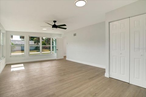 Single Family Residence in PORT CHARLOTTE FL 2288 PICNIC STREET 8.jpg