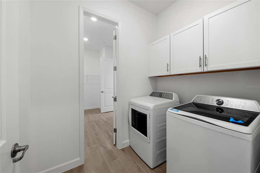 Photo of 6020 Mound Key Run, Lakewood Ranch, FL 34211 (MLS # TB8534762)