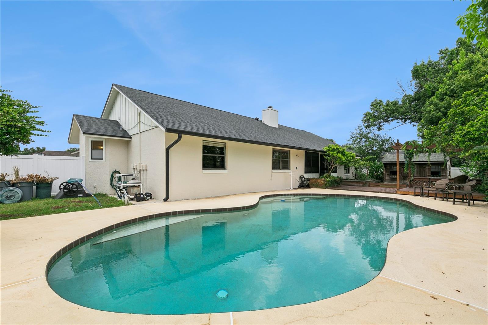 7509 GLENMOOR LANE
