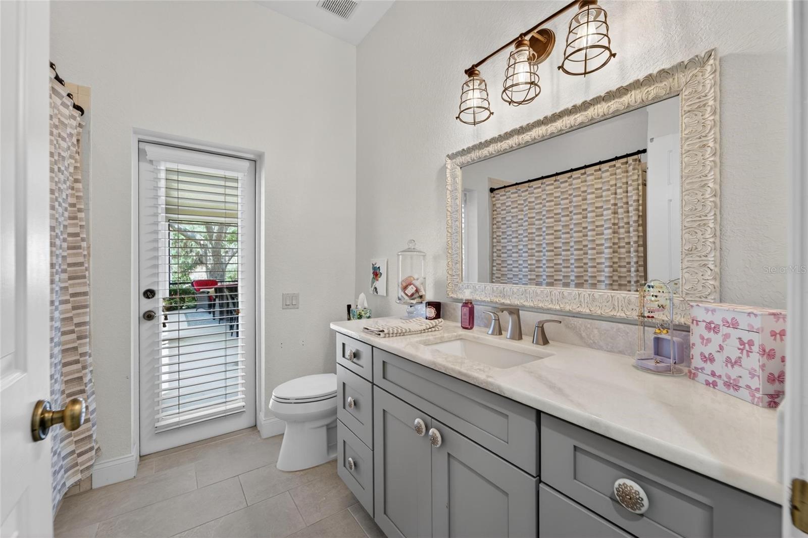 CREWS LAKE TRAILS - Residential