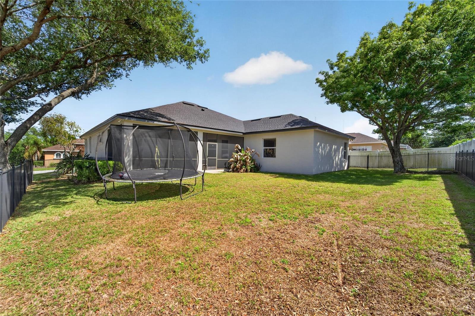 CREWS LAKE TRAILS - Residential