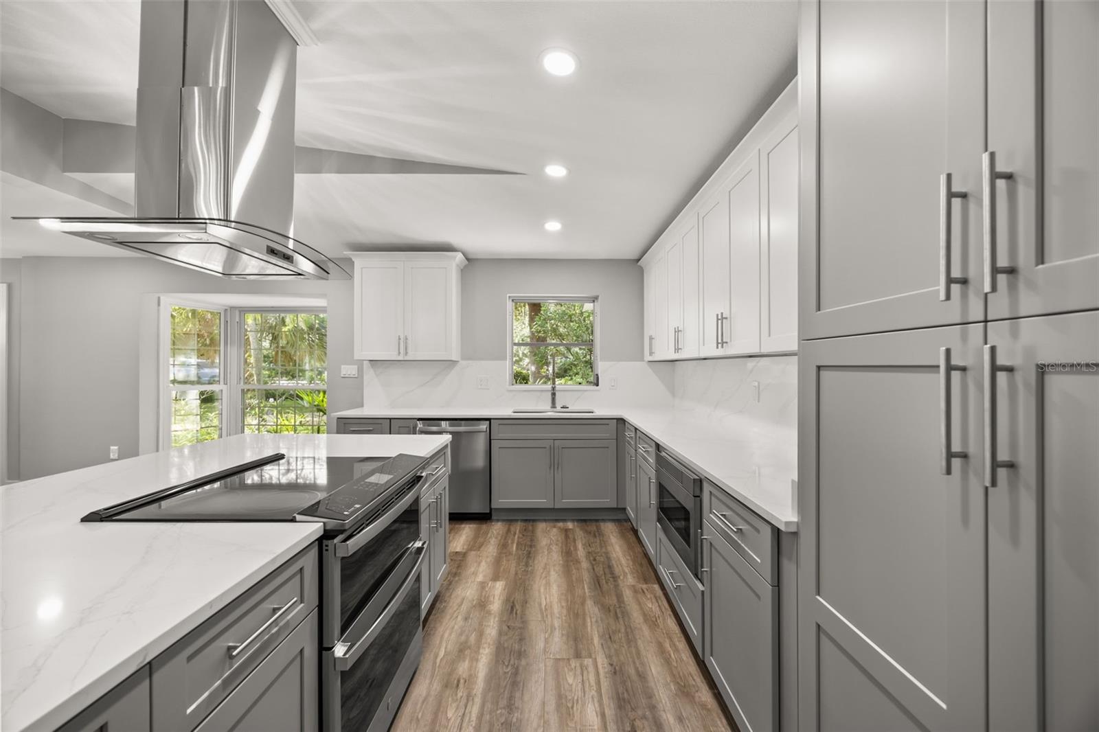 TIMBERLANE SHORES - Residential